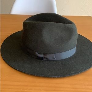 Dark green LACK OF COLOR hat